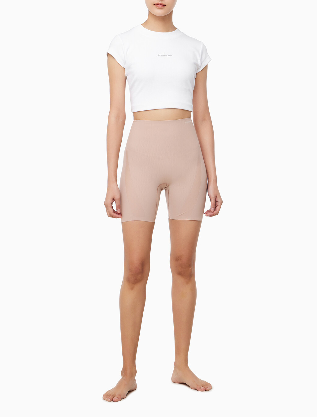 Buy 여성 스테이-풋 메쉬 메쉬 쇼츠 in color CEDAR