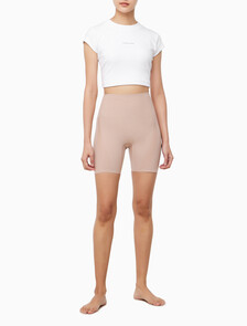 Buy 여성 스테이-풋 메쉬 메쉬 쇼츠 in color CEDAR