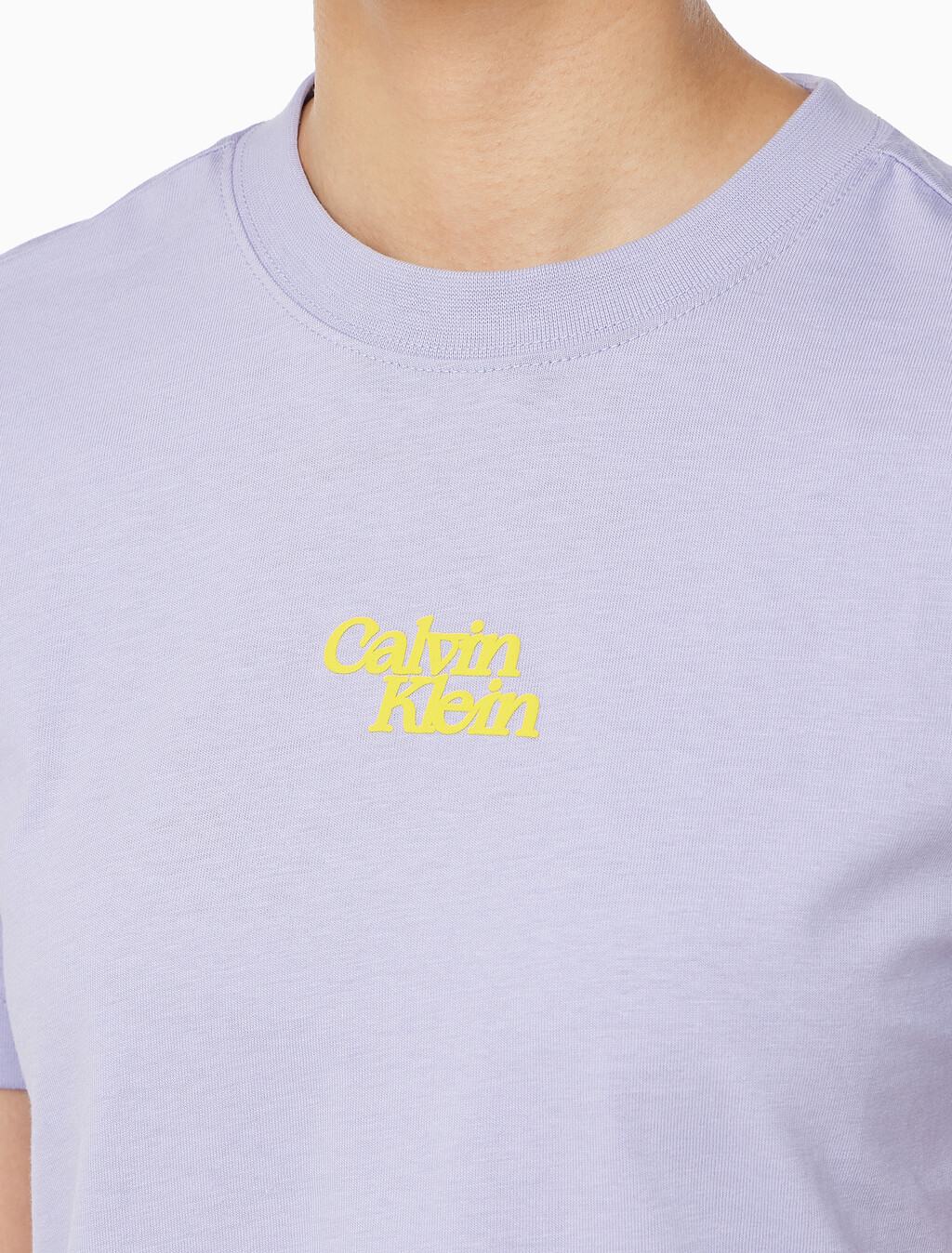 Buy 여성 플럭 로고 반팔 티셔츠 in color LANGUID LAVENDER