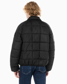 Buy 남성 프리미엄 라인 에센셜 패디드 오버셔츠 in color CK BLACK
