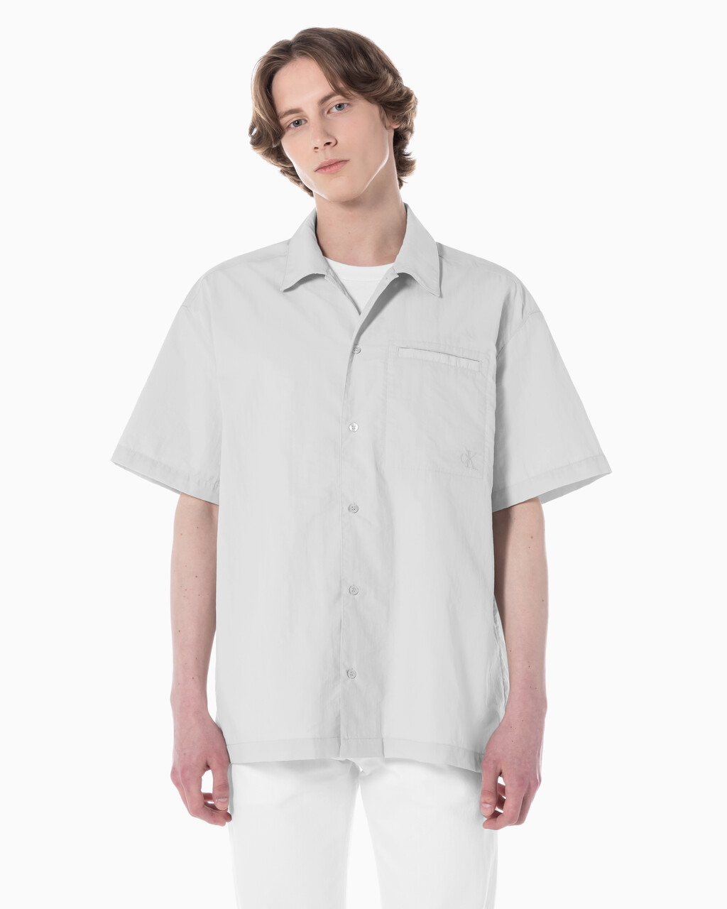 Buy 남성 릴렉스핏 반팔 셔츠 in color WHITE