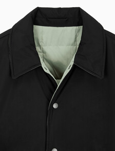 Buy 남성 리버서블 패디드 셔츠 자켓 in color BLACK/LIGHT GREEN