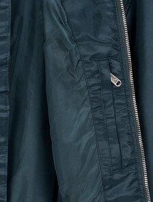Buy 여성 필드 나일론 보머 자켓 in color NAVY