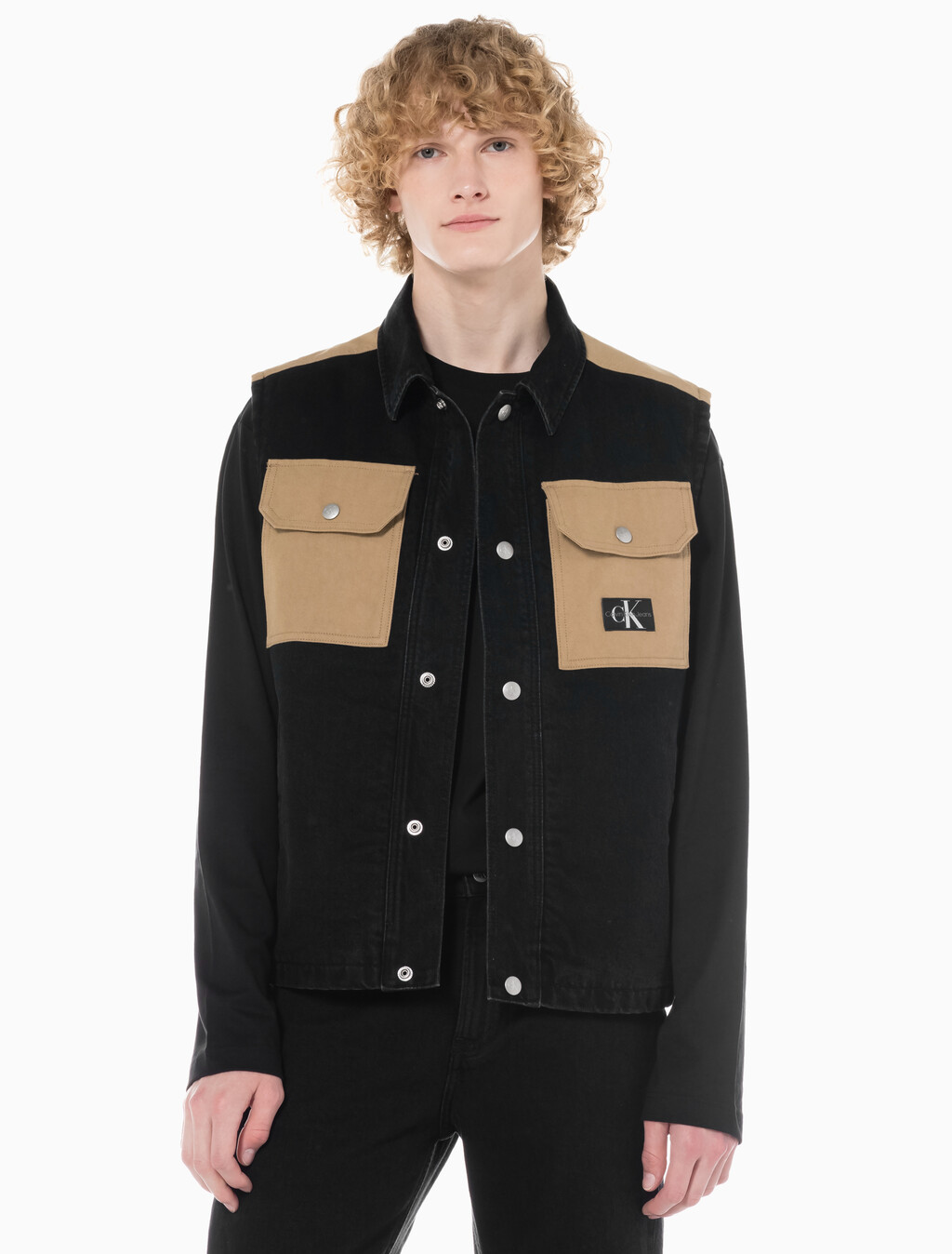 Buy 남성 캔버스 포켓 데님 베스트 in color WASHED BLACK LOGO LACE