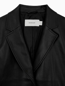 Buy 여성 폭스 레더 블레이저 자켓 in color CK BLACK