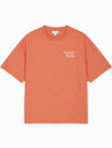 Buy 남성 릴렉스핏 리조트 로고 반팔 티셔츠 in color MECCA ORANGE