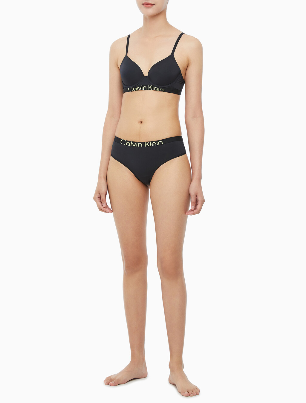 Buy 여성 퓨쳐쉬프트 마이크로 AF T팬티 in color BLACK