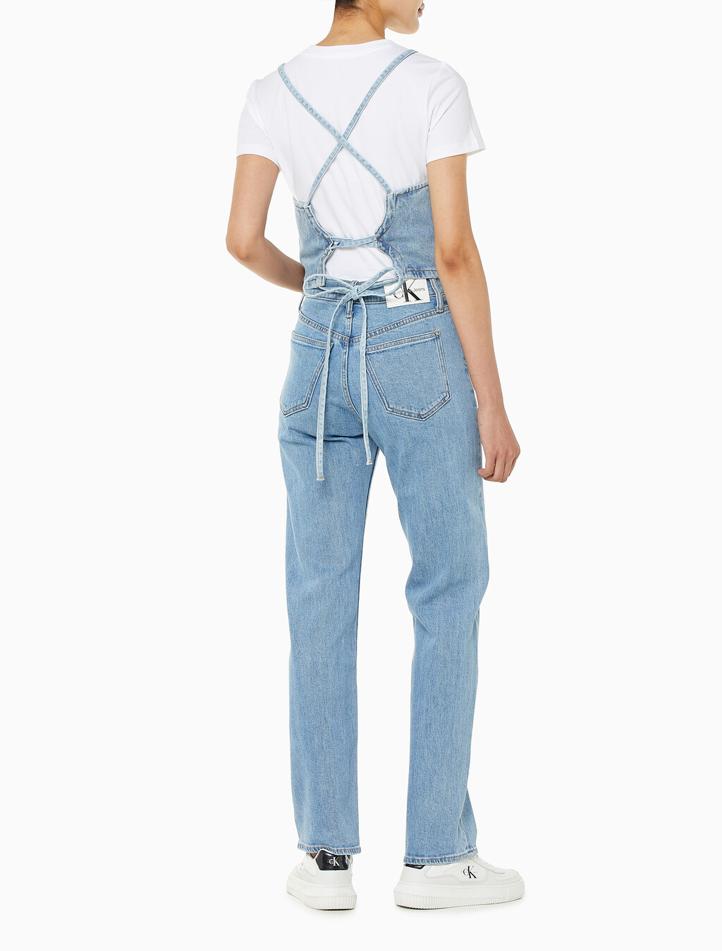 Buy 여성 타이 디테일 숏 탑 in color CHALKY BLUE