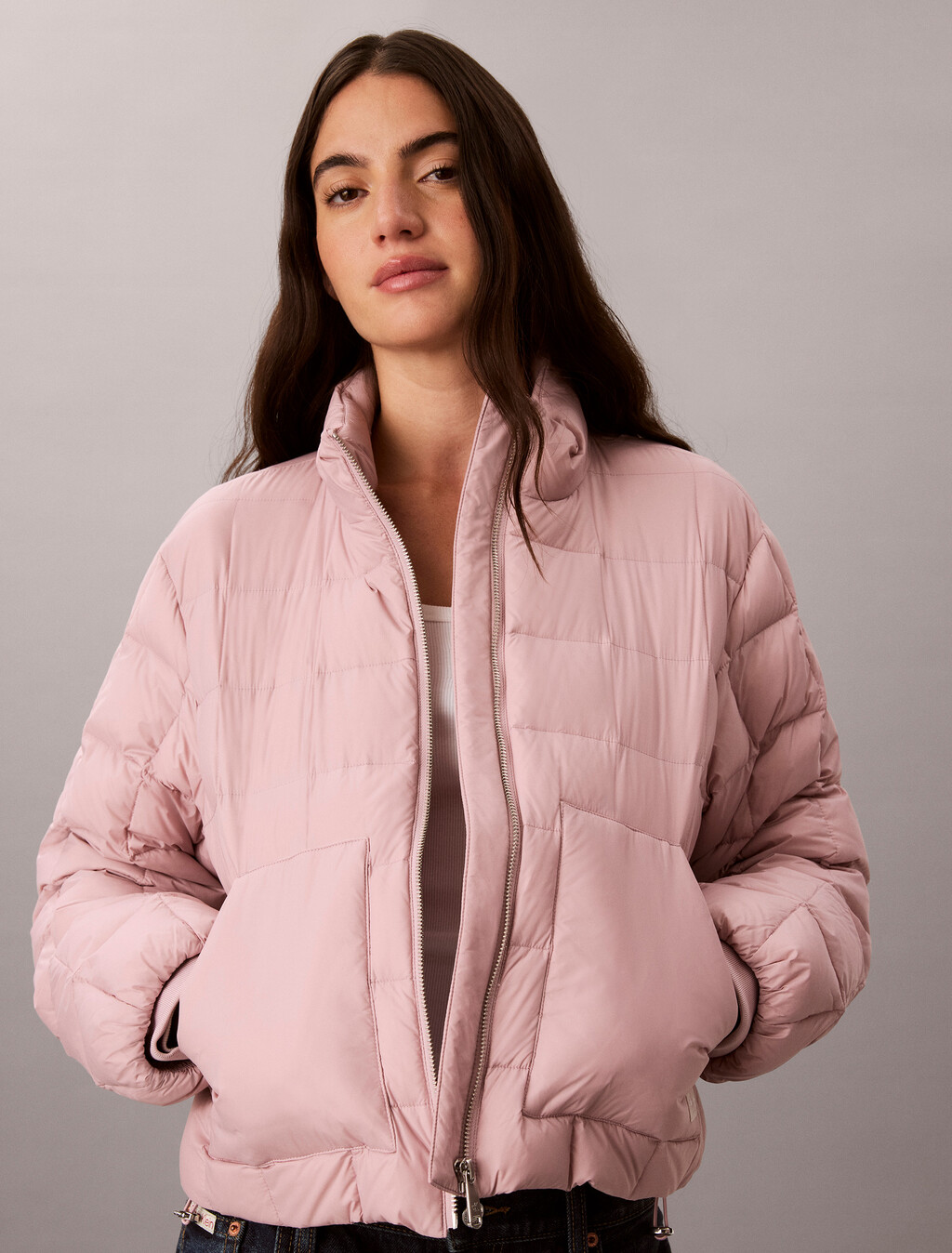 Buy 여성 구스다운 숏 푸퍼 자켓 in color Pink