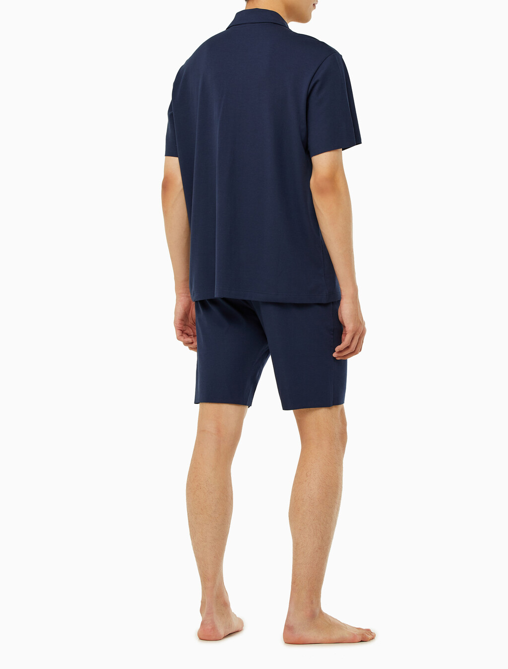 Buy 남성 CK 블랙 슬립 숏슬리브 버튼다운 탑 in color BLUE SHADOW