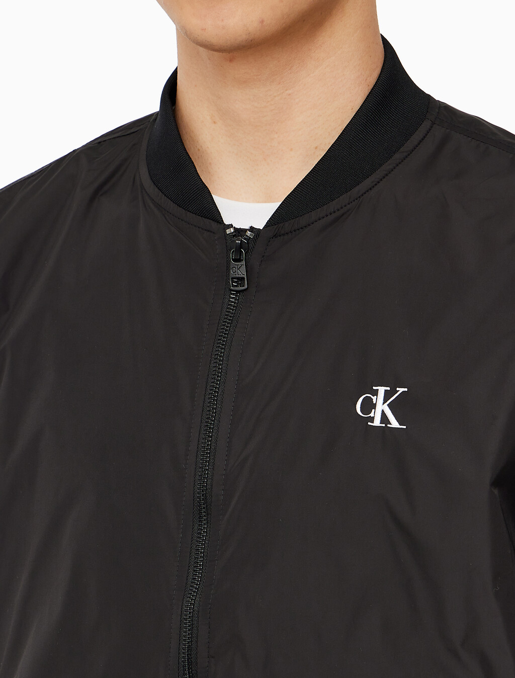 Buy 남성 나일론 봄버 자켓 in color CK BLACK