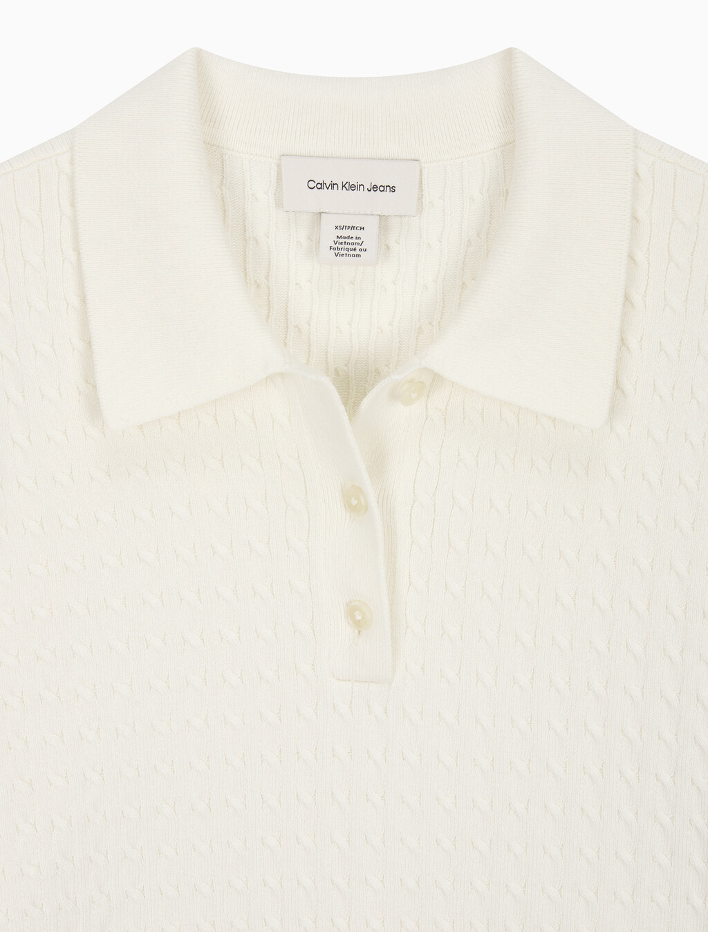 Buy 여성 우븐라벨 크롭드 케이블 스웨터 in color TOFU