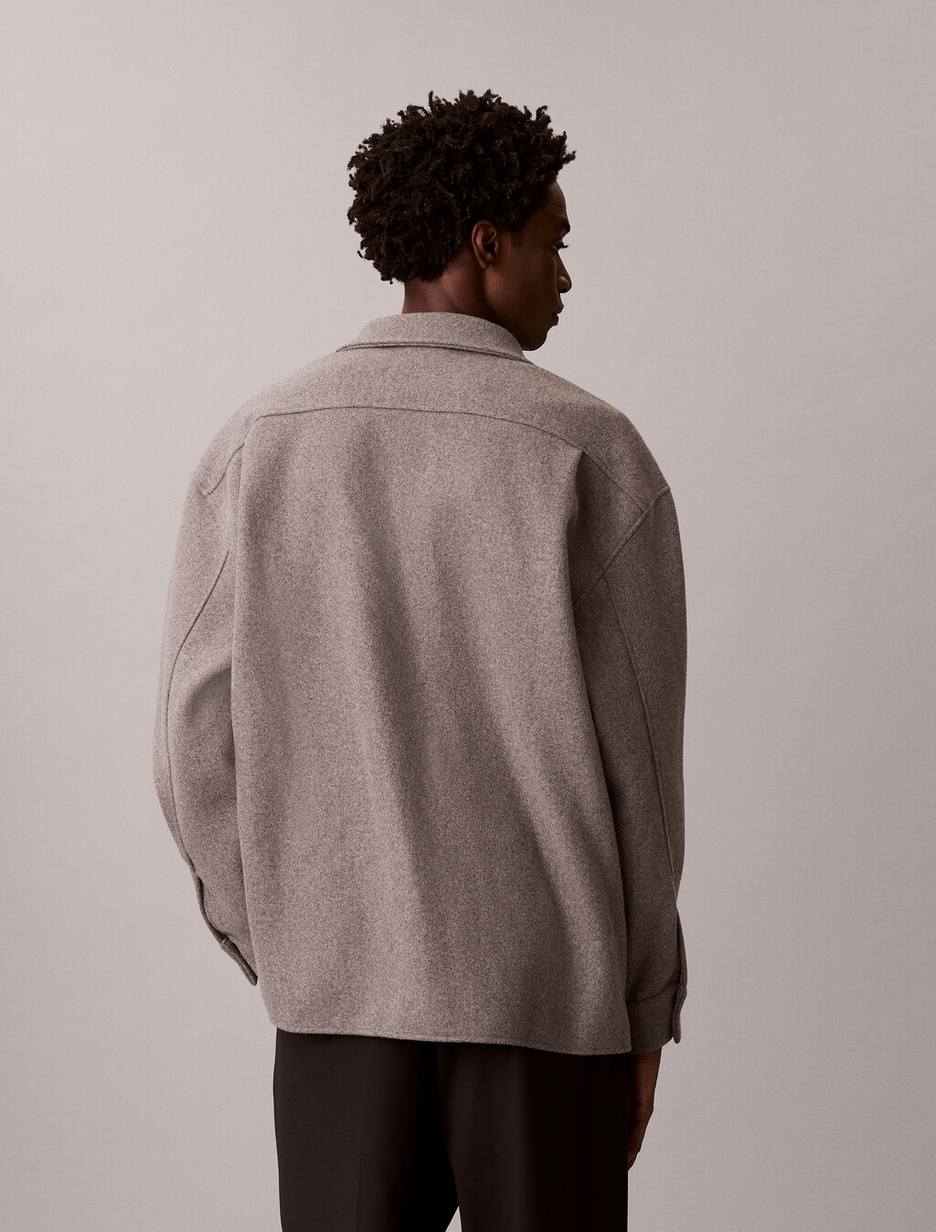 Buy 남성 울 스냅 플리스 in color DARK CLIFF HTR