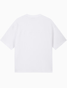 Buy 남성 릴렉스핏 텍스처드 피케 로고 반팔 티셔츠 in color BRILLIANT WHITE