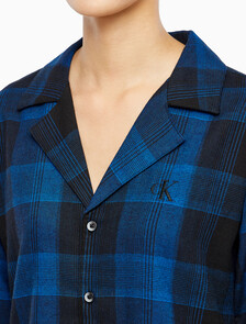 Buy 여성 플란넬 파자마 롱슬리브 나이트 셔츠 in color BLACK FLANNEL