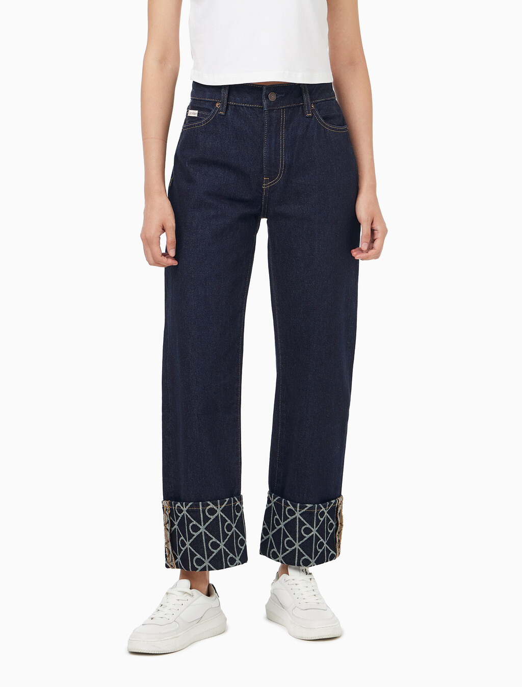 Buy 여성 릴렉스드 크롭 인디고 자카드 데님 in color denim