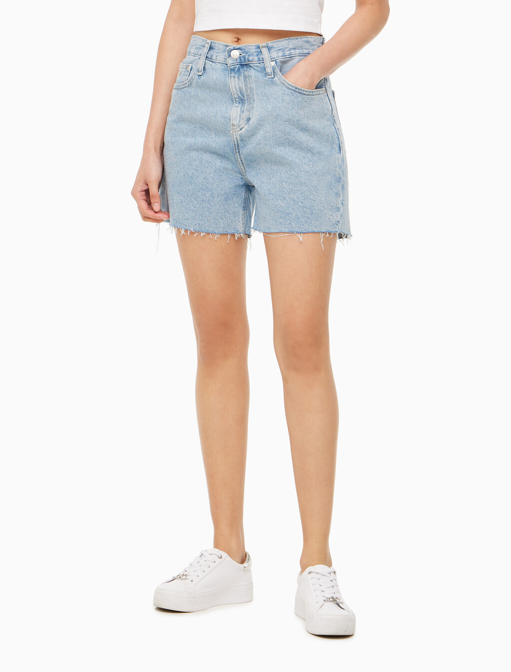 Buy 여성 맘핏 데님 쇼츠 in color CHALKY BLUE