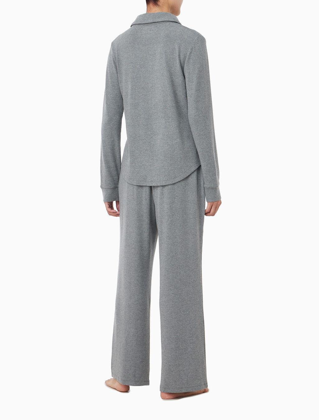 Buy 여성 브러시드 저지 브러쉬드 슬림 셔츠 in color Mocha brown