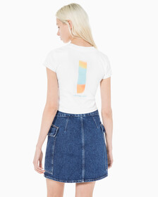 Buy 여성 그래픽 베이비핏 크롭 반팔 티셔츠 in color BRIGHT WHITE