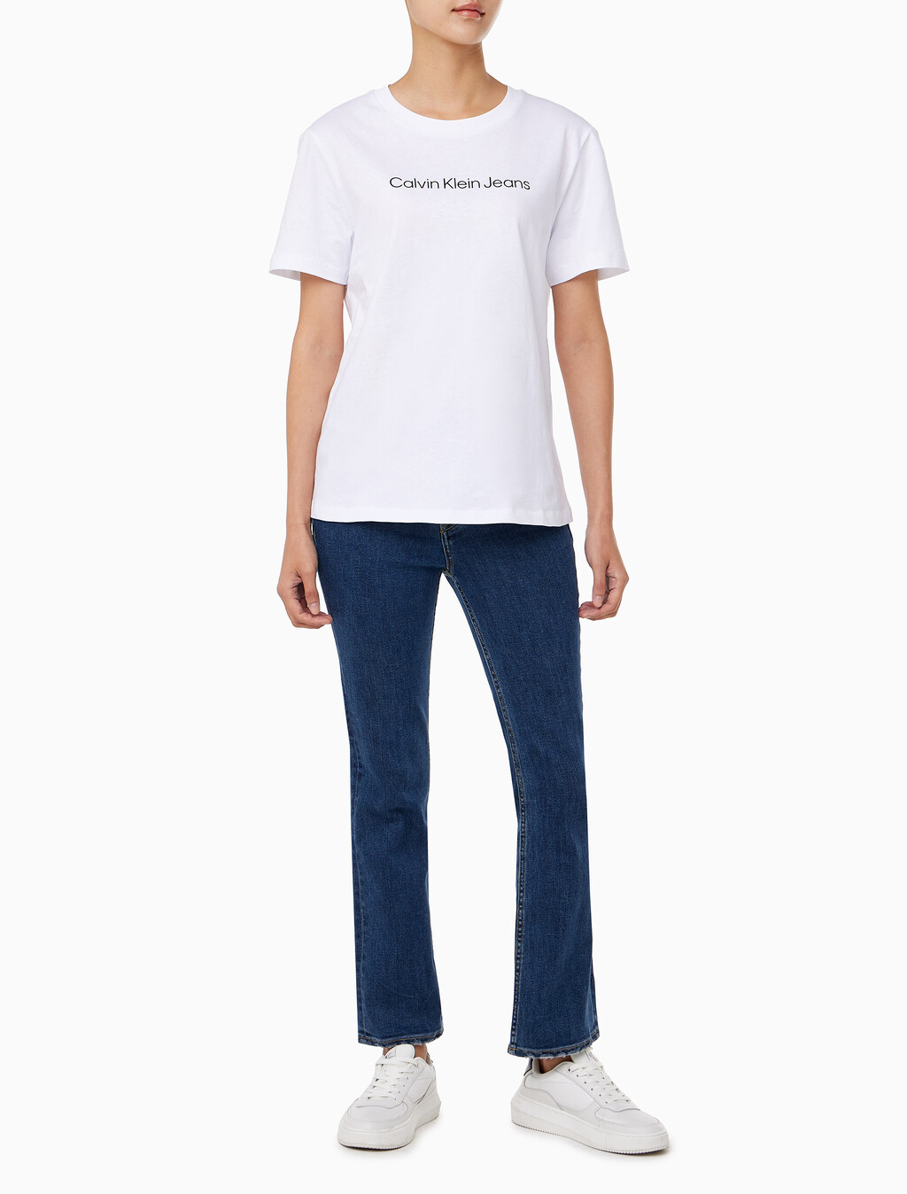 Buy 여성 인스티 로고 스트레이트핏 반팔 티셔츠 in color BRILLIANT WHITE