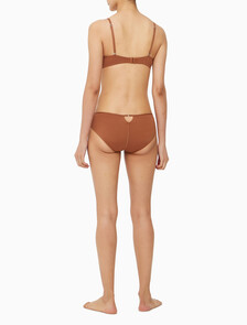 Buy 여성 미니멀리스트 AF 힙스터 in color BROWN