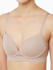 Buy 여성 인비져블 NSE 메쉬 AF 푸쉬업 플런지 in color CEDAR