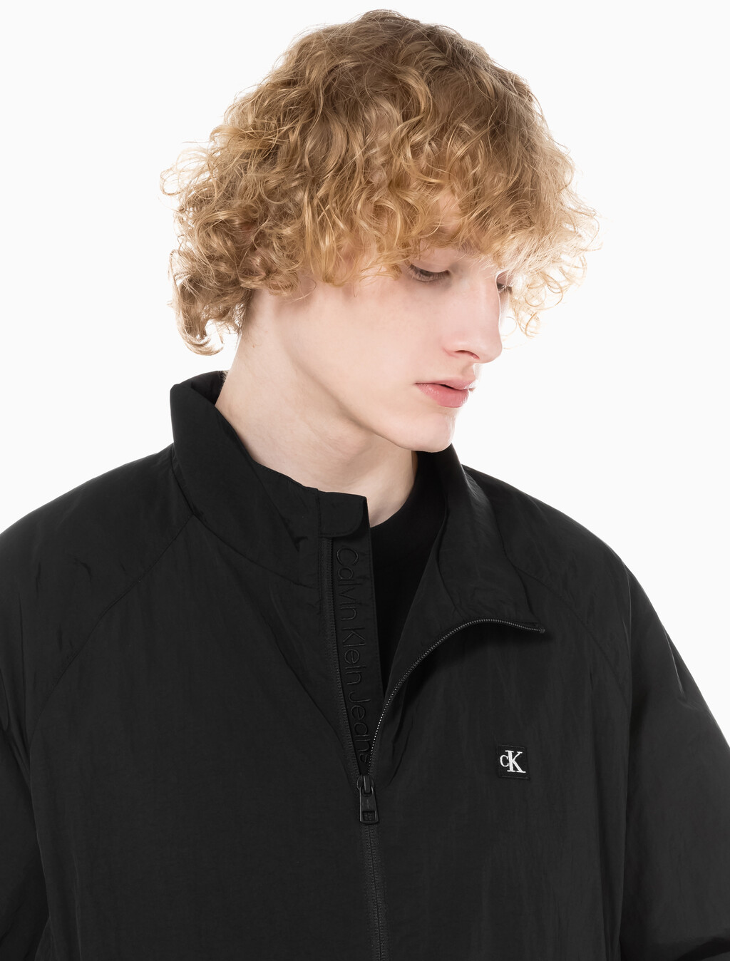 Buy 남성 에센셜 스텐드 넥 자켓 in color CK BLACK