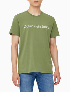 Buy 남성 레귤러핏 인스티튜셔널 로고 스트레치 반팔 티셔츠  in color KHAKI