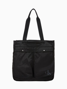 Buy 남성 CKJ 리버시블 헬멧 쇼퍼백 in color BLACK