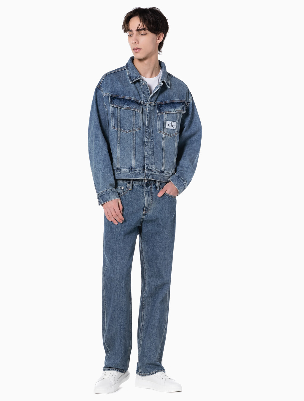 Buy 남성 90's 스트레이트핏 스톤블루 데님 in color MID BLUE BACK EMBRO
