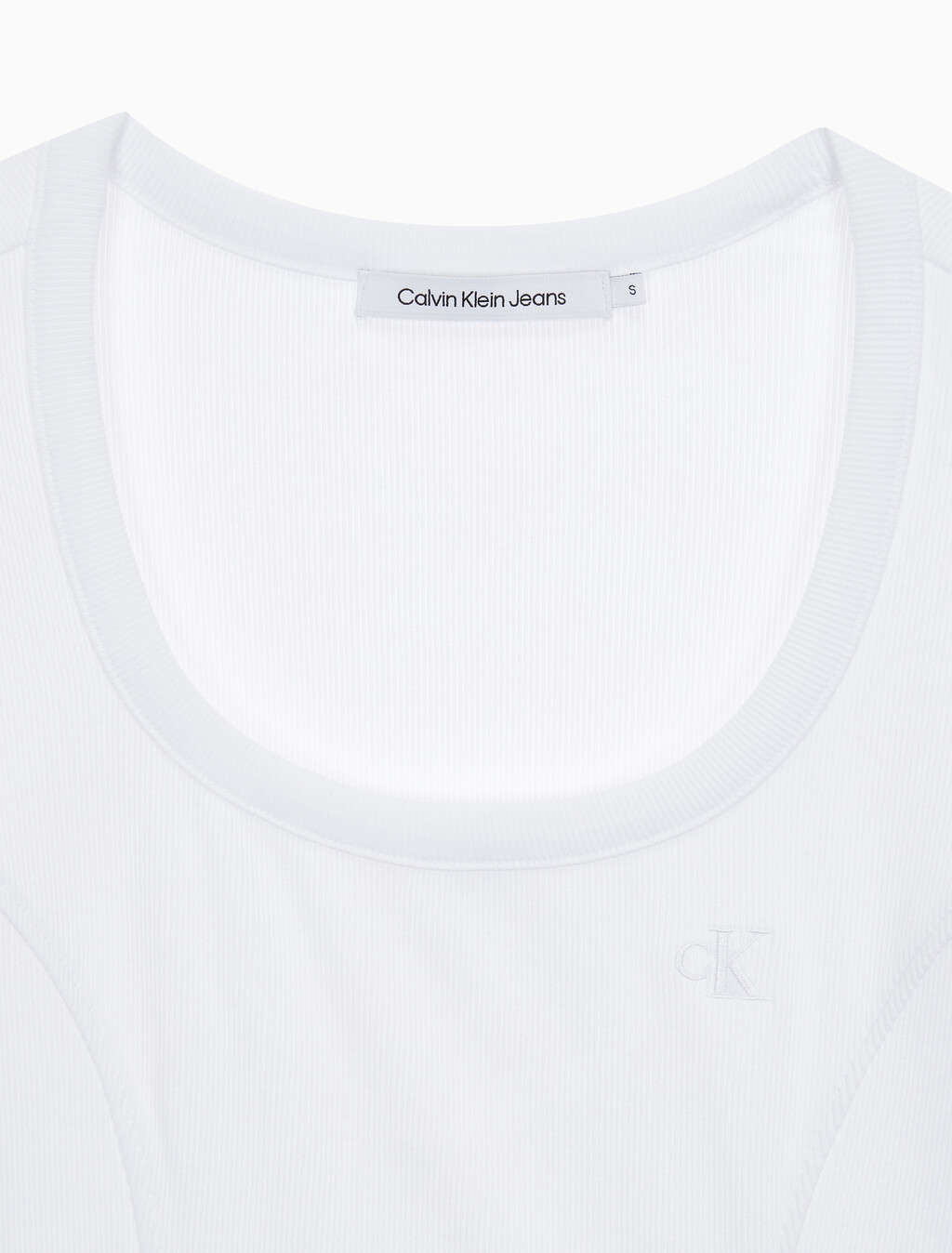 Buy 여성 엠보스 로고 U넥 크롭 반팔 티셔츠 in color BRIGHT WHITE