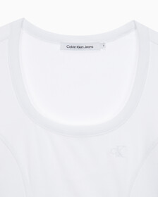 Buy 여성 엠보스 로고 U넥 크롭 반팔 티셔츠 in color BRIGHT WHITE