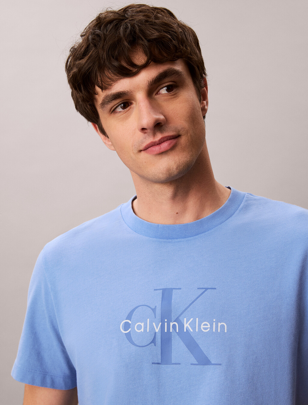 Buy 애시드 워시 모노로고 그래픽 티 in color Blue