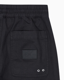 Buy 남성 90'S 스트레이트핏 밴딩 치노 in color CK BLACK