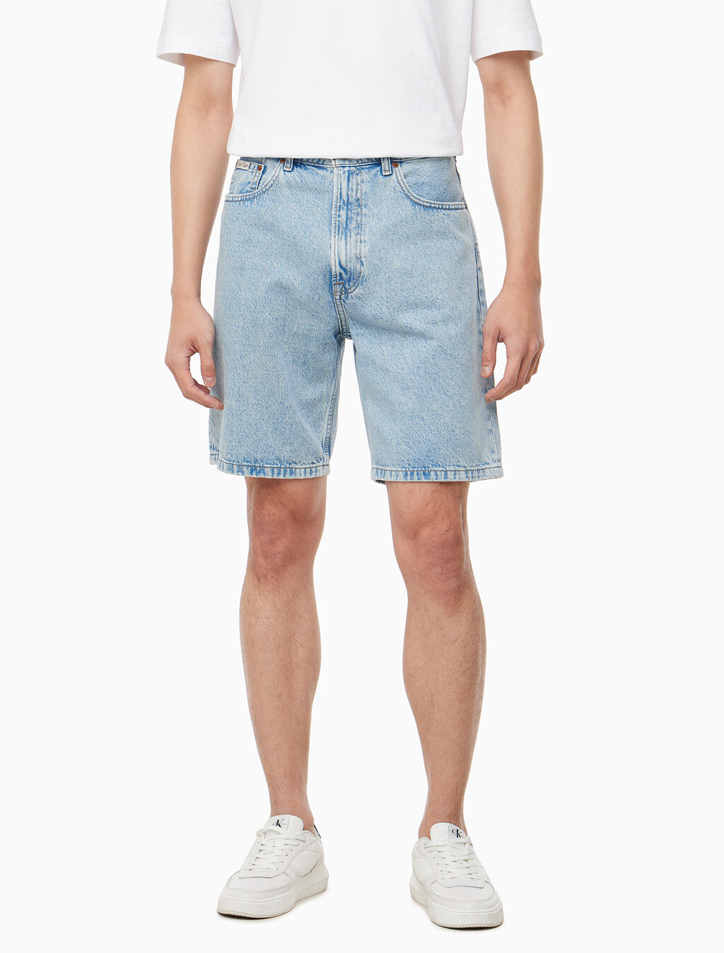 Buy 남성 릴렉스핏 90's 라이트블루 데님 쇼츠 in color CK LT INDIGO