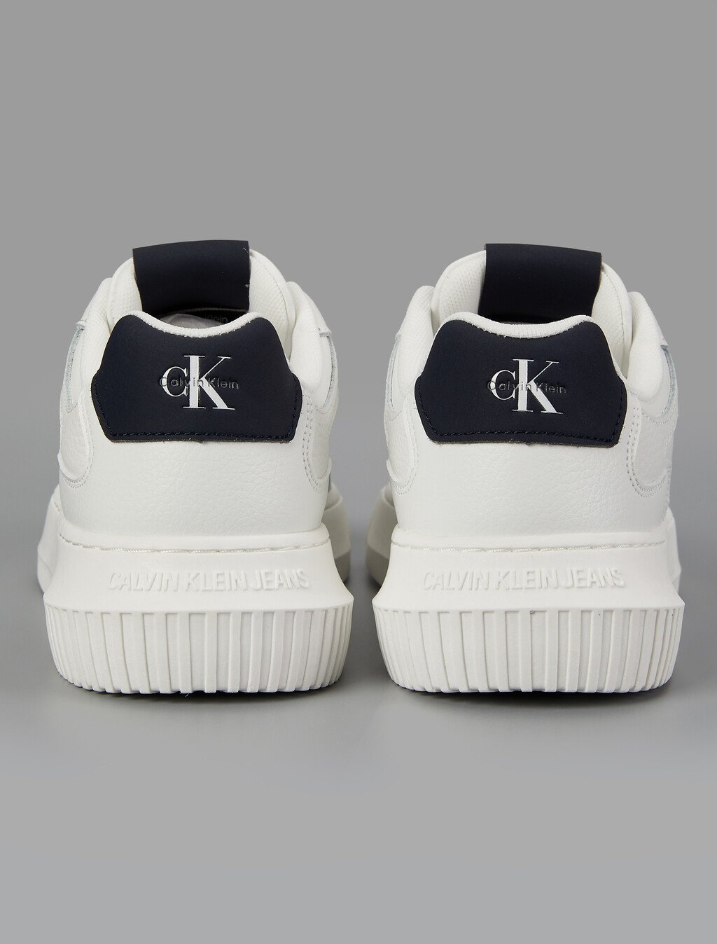 Buy 여성 말모메타 청키 컵솔 레더 in color White
