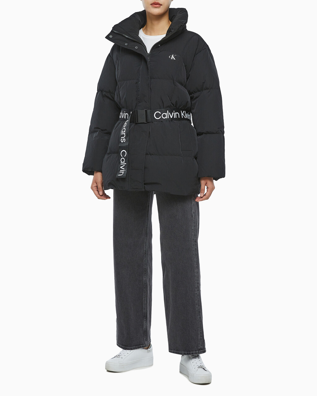 Buy 여성 벨트 롱 푸퍼 in color CK BLACK
