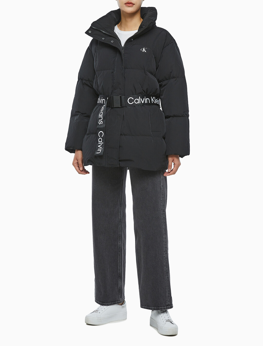 Buy 여성 벨트 롱 푸퍼 in color CK BLACK