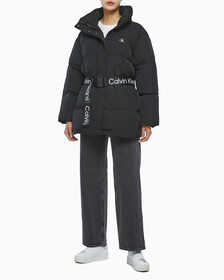 Buy 여성 벨트 롱 푸퍼 in color CK BLACK