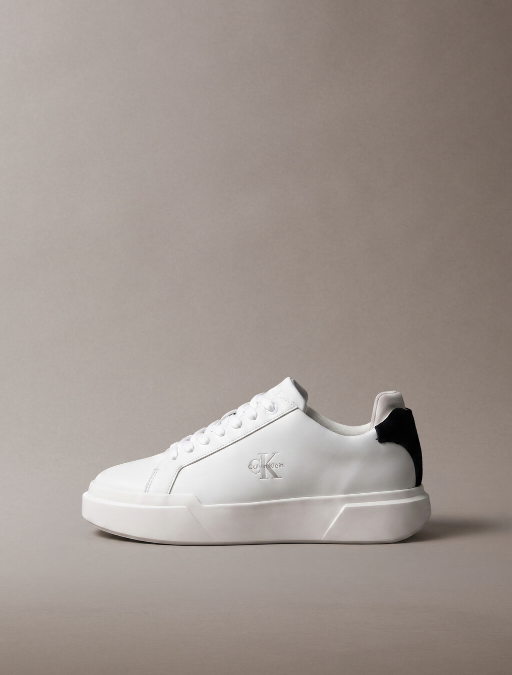 Buy 여성 청키 컵솔 레이스업 더블 벨크로 스니커즈 in color TRIPLE WHITE