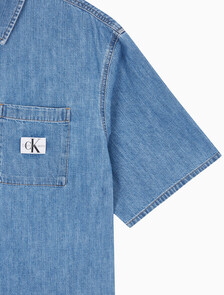 Buy 남성 캠프 반팔 데님 셔츠 in color MID BLUE BACK EMBRO