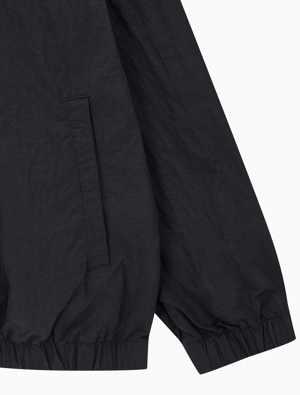 Buy 남성 윈드 브레이커 재킷 in color CK BLACK