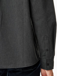 Buy 남성 멜란지 유틸리티 셔츠 in color CHARCOAL
