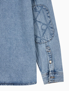 Buy 남성 90s 레귤러 핏 라이트블루스톤 워시 긴팔 데님 셔츠 in color Light blue
