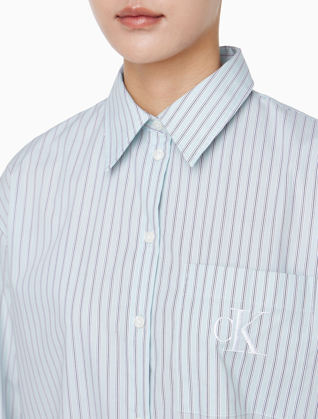 Buy 여성 버튼 다운 코튼 셔츠 in color Light Blue