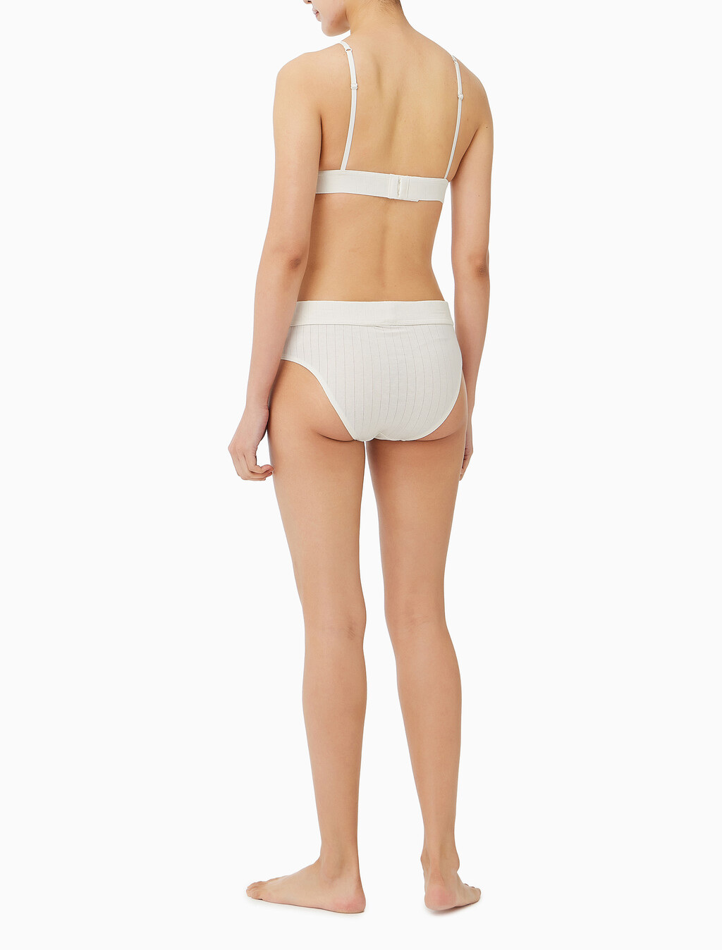 Buy 여성 헤리티지 애슬레틱 비키니 in color TOFU