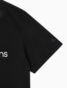 Buy 남성 레귤러핏 인스티튜셔널 로고 스트레치 반팔 티셔츠  in color CK BLACK