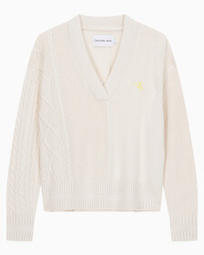 Buy 여성 케이블 인터레스트 브이넥 풀오버 울 스웨터 in color BLUR FLORAL_BLACK