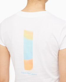 Buy 여성 그래픽 베이비핏 크롭 반팔 티셔츠 in color BRIGHT WHITE