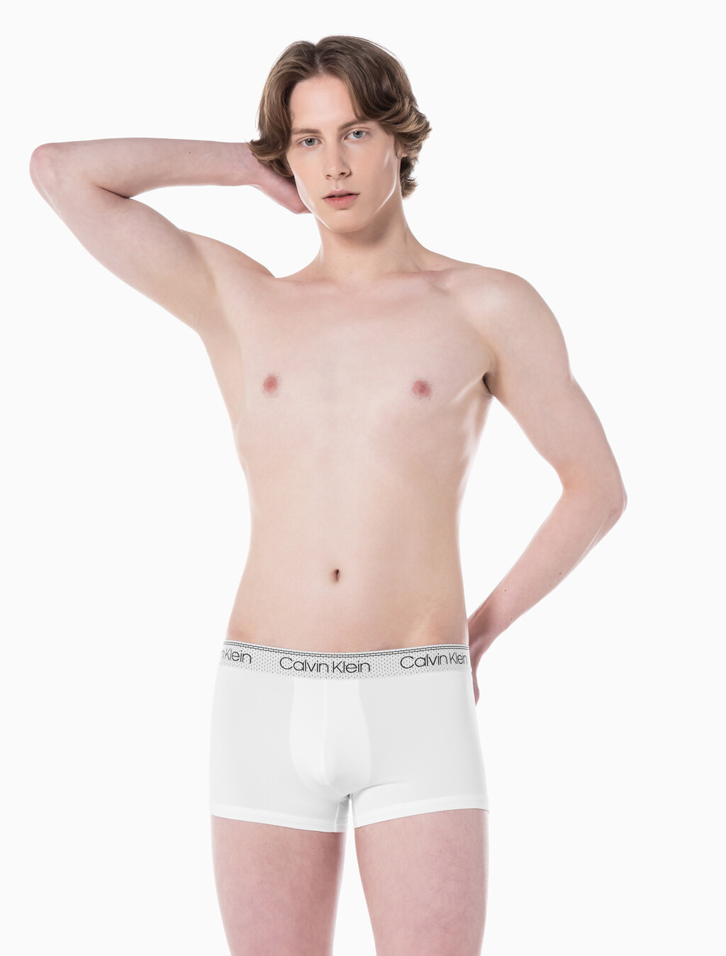 Buy 남성 마이크로 메쉬 쿨링 로우라이즈 드로즈 in color WHITE